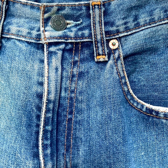 Vintage Levi’s 512 blue jeans Straight Fit, High Rise 28 waist, 27 length - Picture 9 of 10